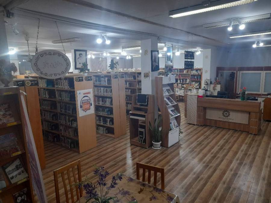 فضای کتابخانه